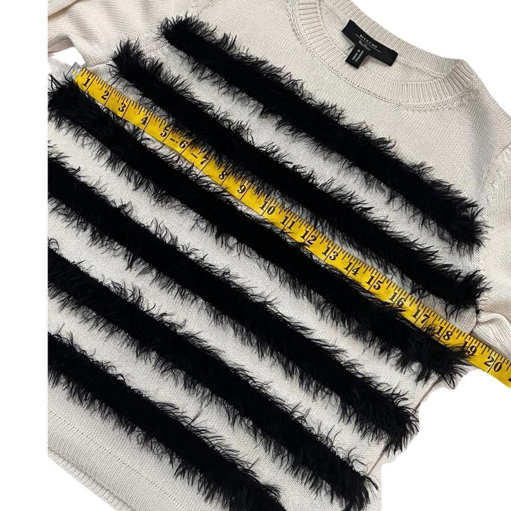 Weekend Max Mara Black and Cream Textured Stripe Sweater - Picture 7 of 10